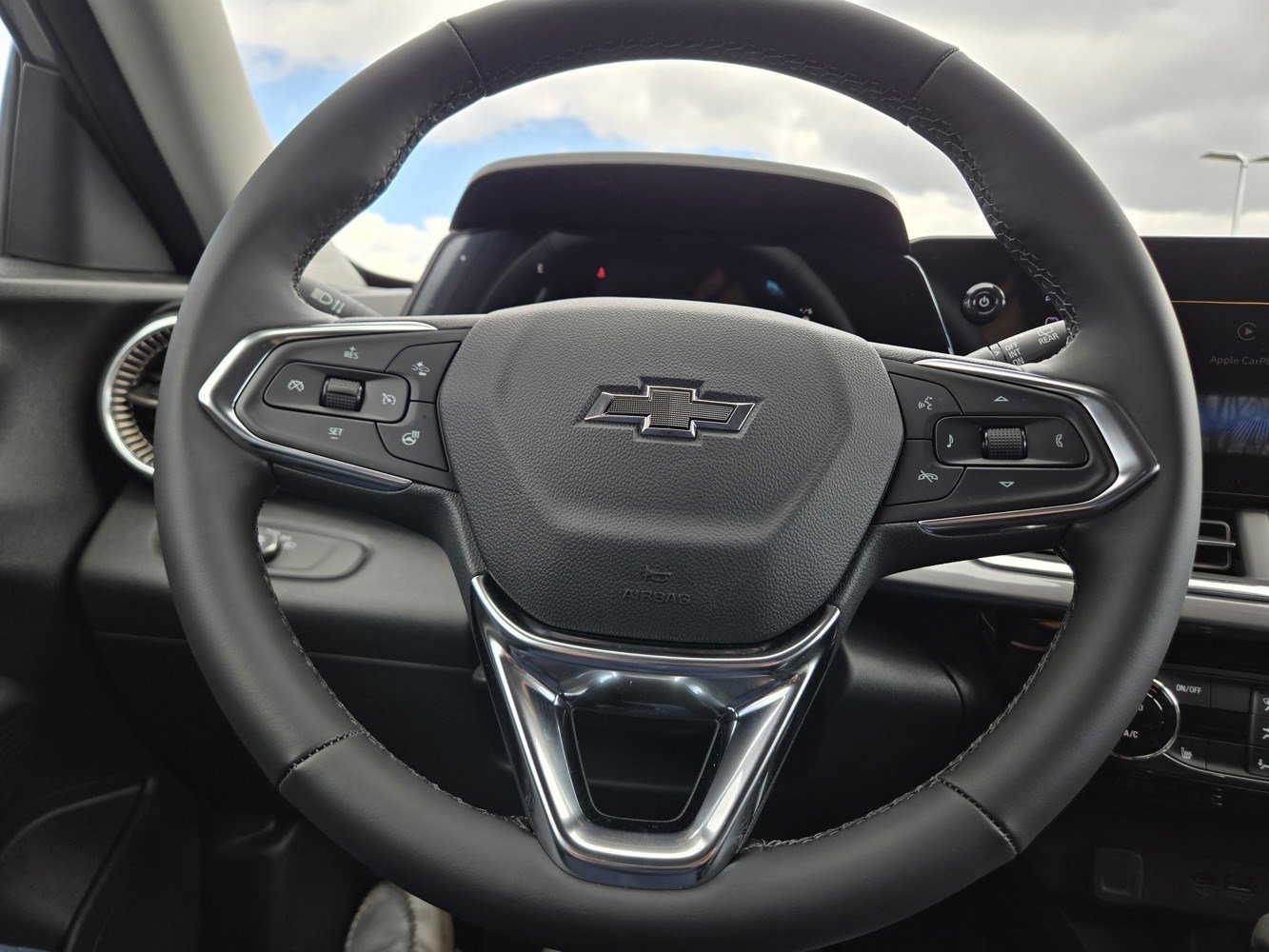 2026 Chevrolet Trax Activ - Photo 10