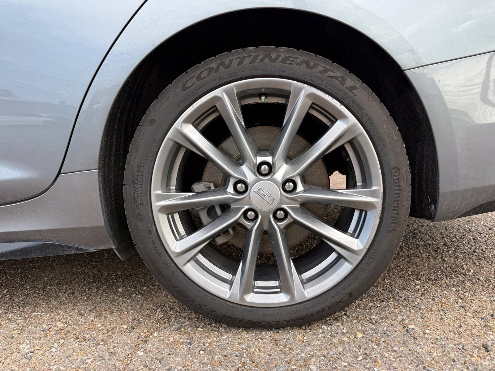Used 2020 Gray Cadillac Sport image 15