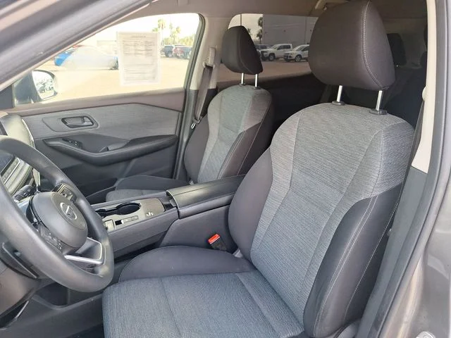 Used 2021 Gray Nissan S image 9