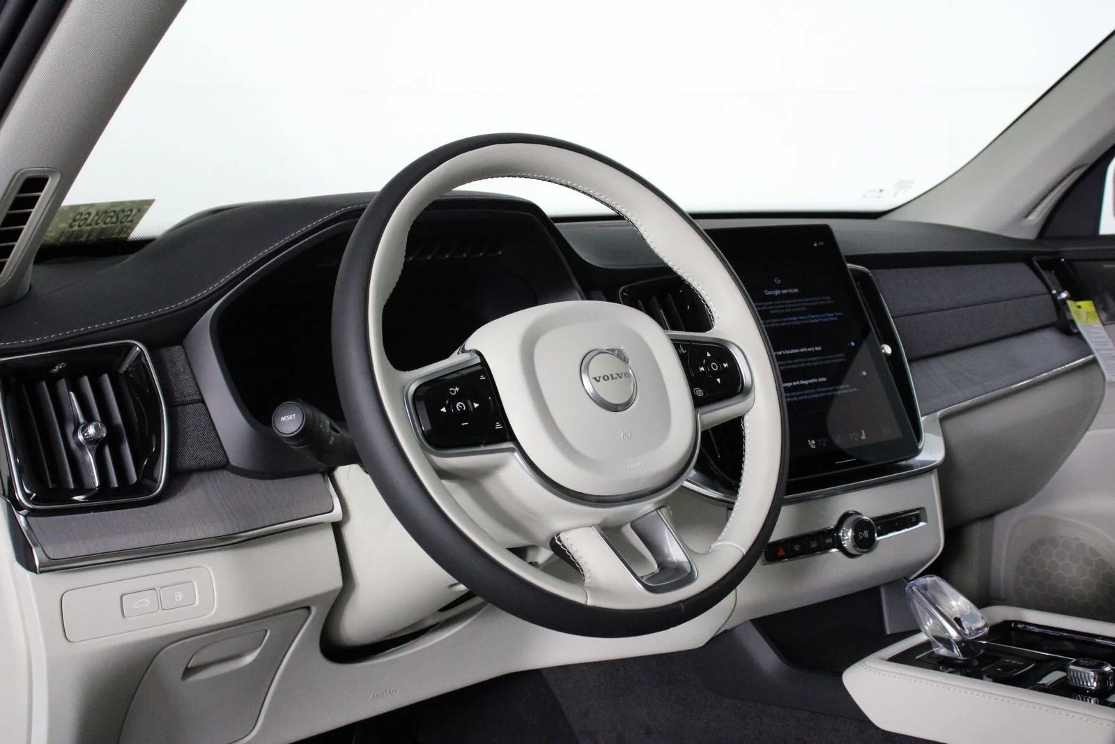 2026 Volvo XC90 Ultra - Photo 8