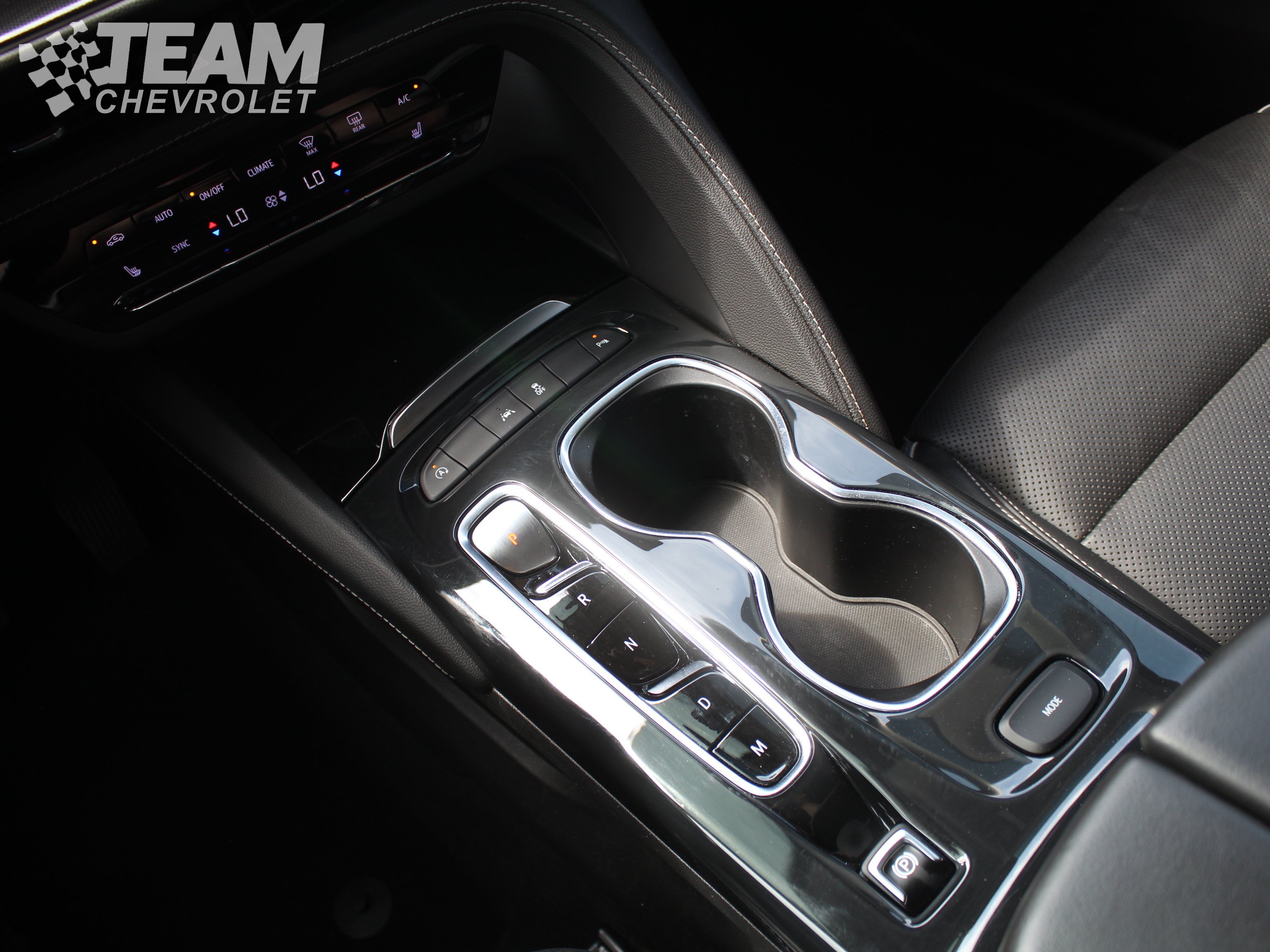 Used 2022 SAPPHIRE METALLIC Buick Essence image 20