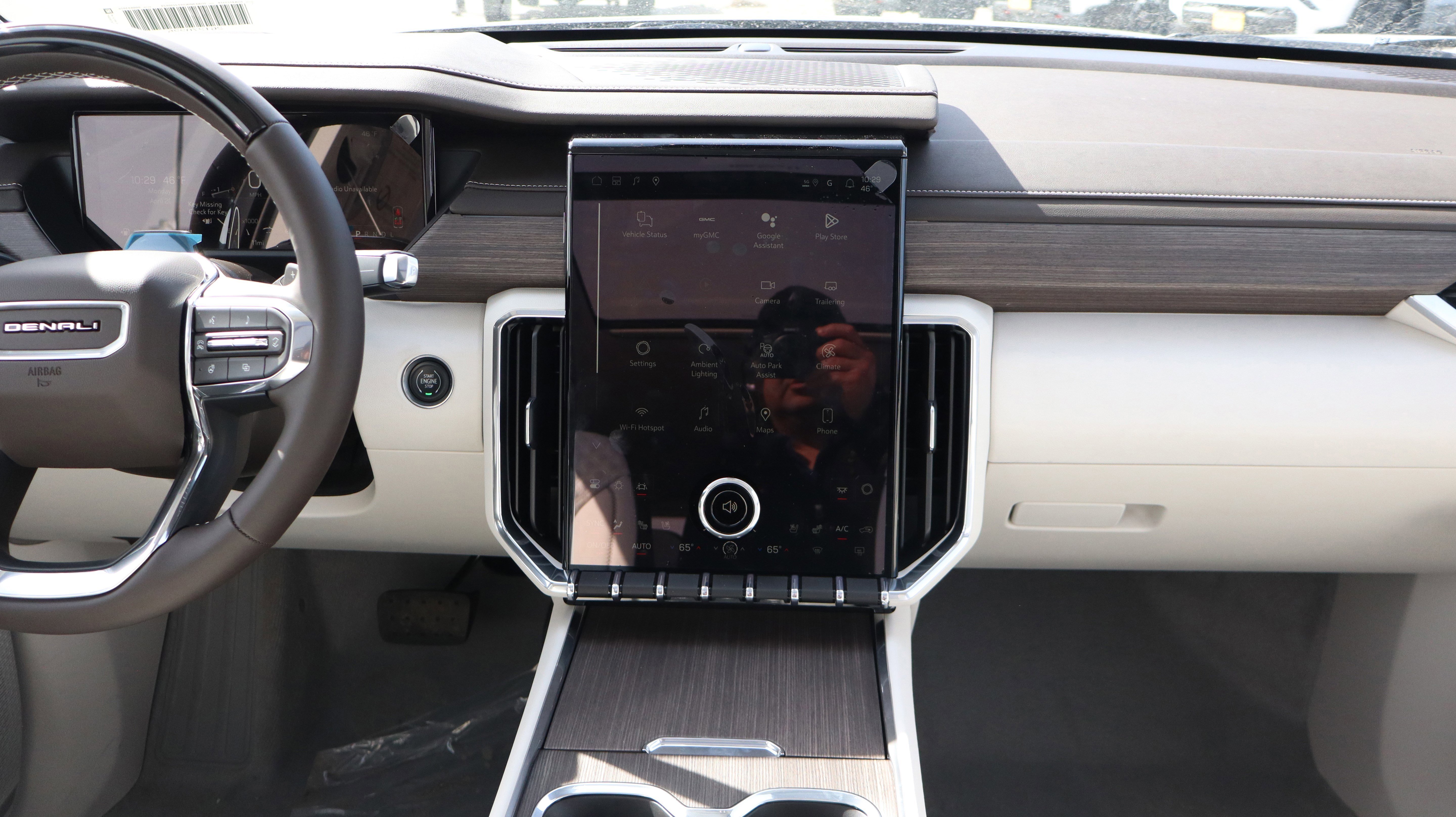 2026 GMC Acadia Denali - Photo 11