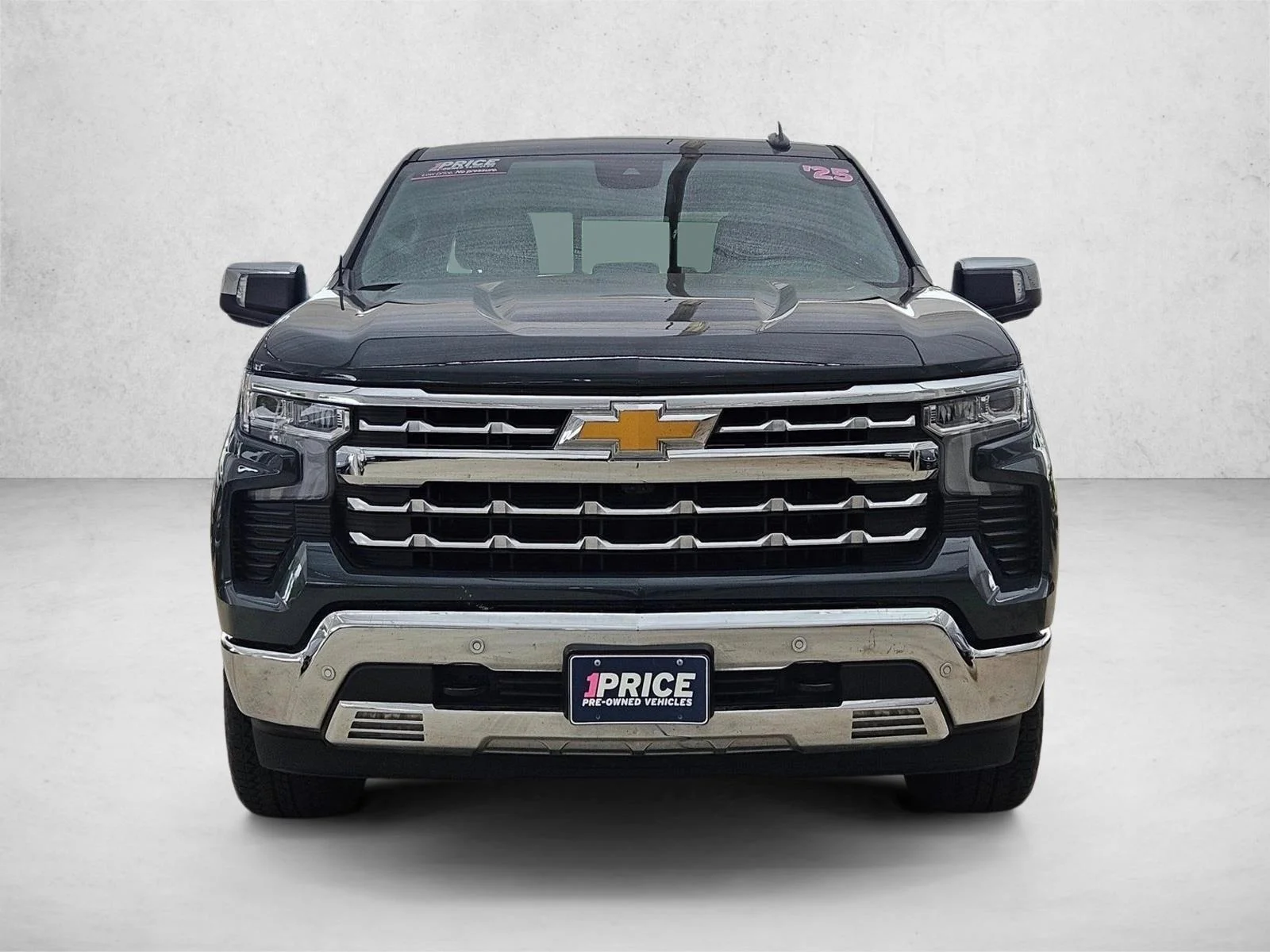 Used 2025 Cypress Gray Chevrolet LTZ image 2