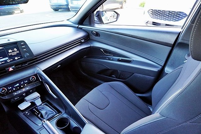 Used 2026 Gray Hyundai SEL Sport image 19