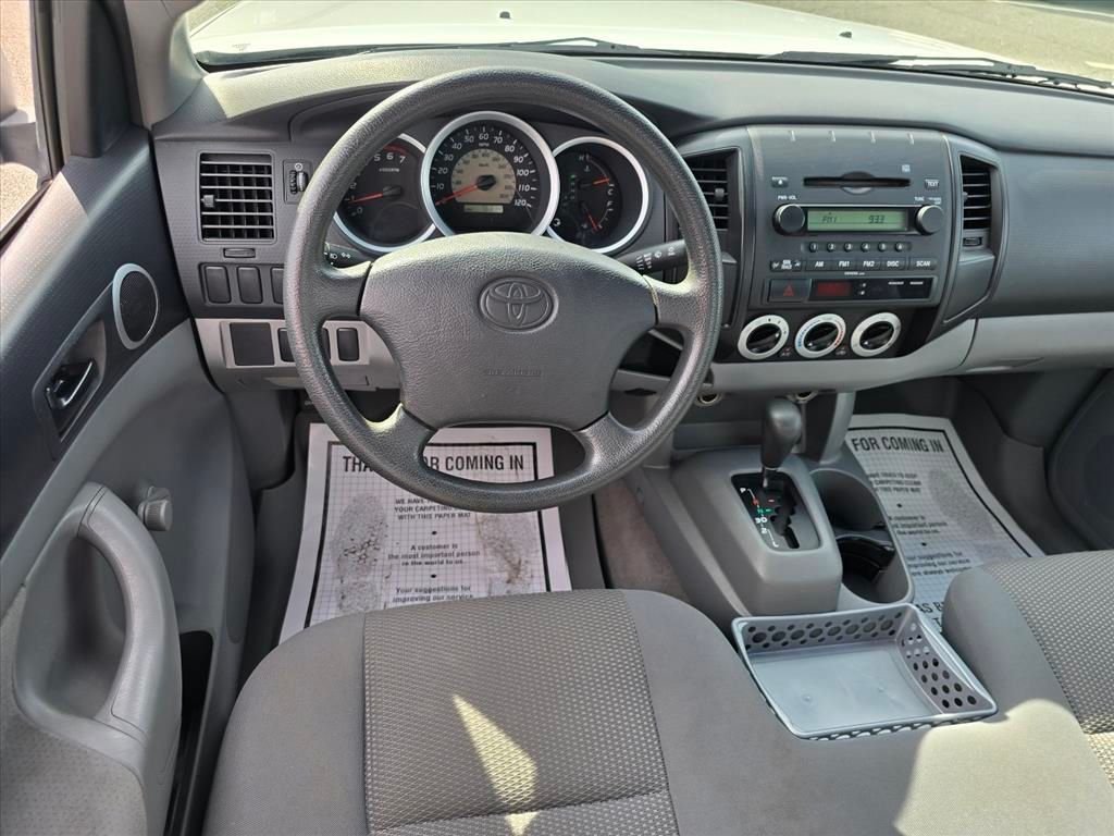 Used 2007 White Toyota  image 3
