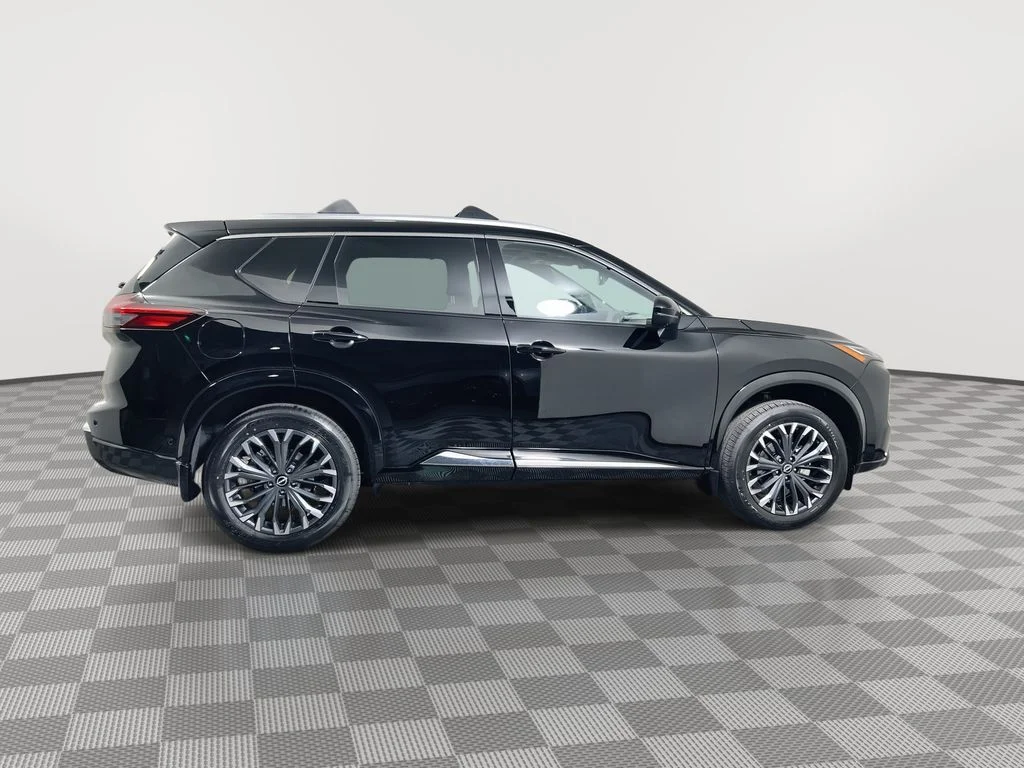 New 2026 Black Nissan Platinum image 9