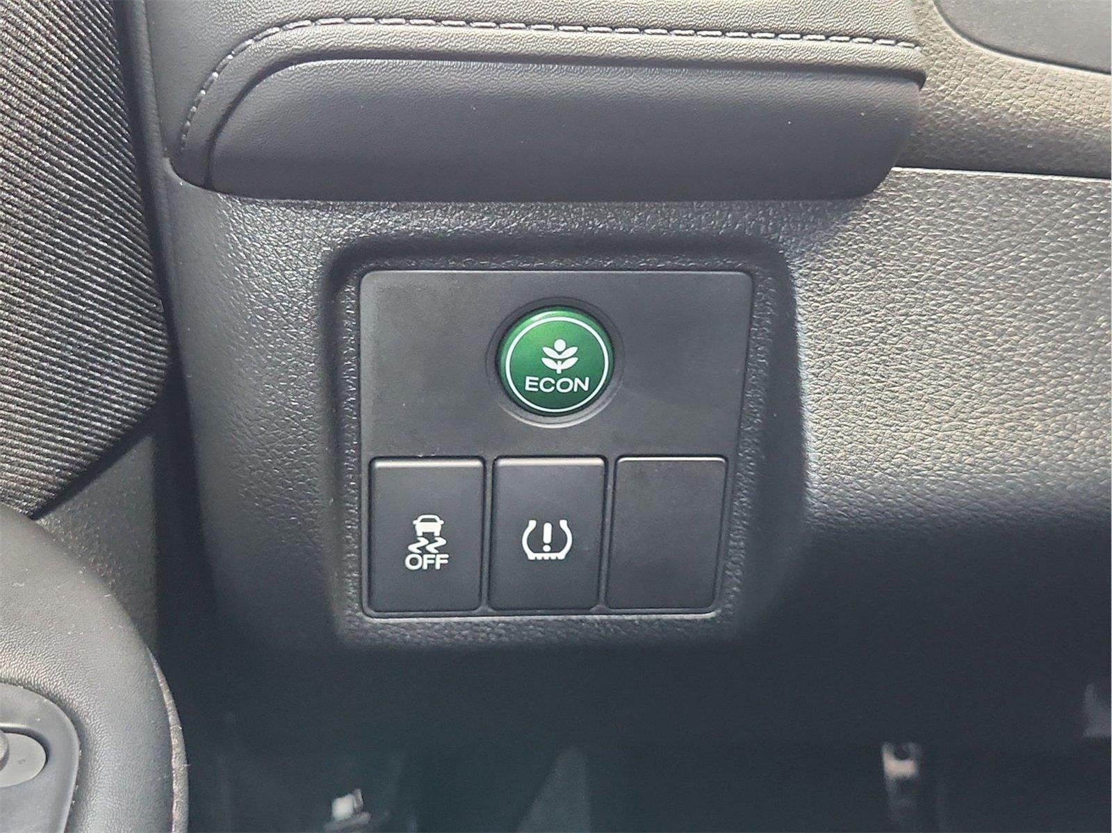 2022 Honda HR-V photo 16 of 30