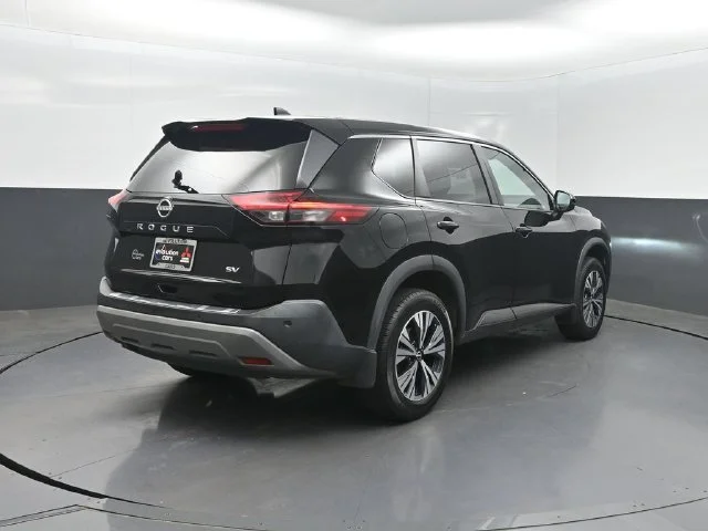 Used 2022 Black Nissan SV image 36