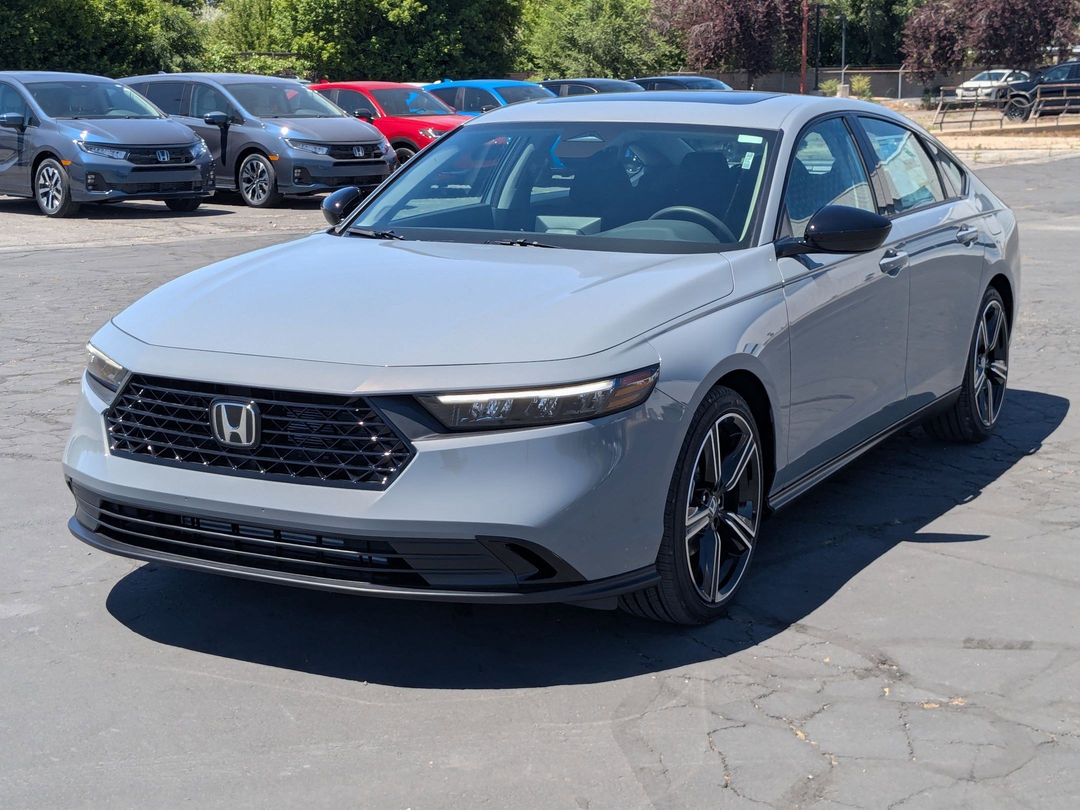 New 2026 Urban Gray Pearl Honda SE image 8