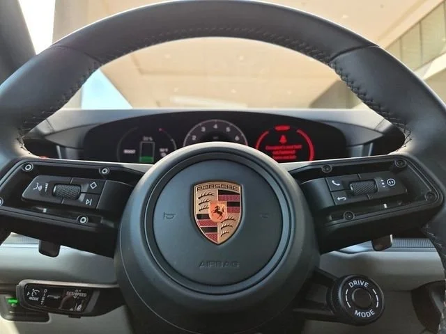 2025 Porsche Cayenne S E-Hybrid - Photo 31