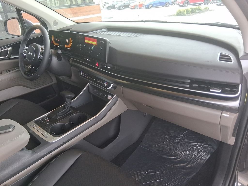 Used 2026  Kia LXS image 11