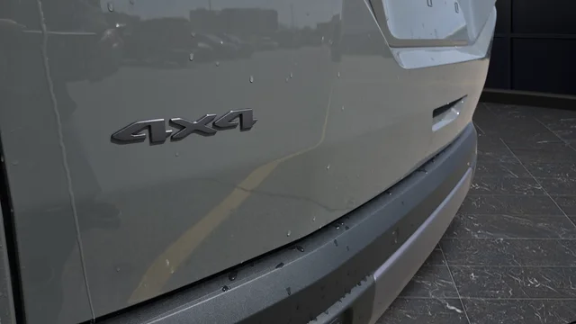 New 2026 Sting-Gray Clear-Coat Exterior Paint Jeep Limited image 40