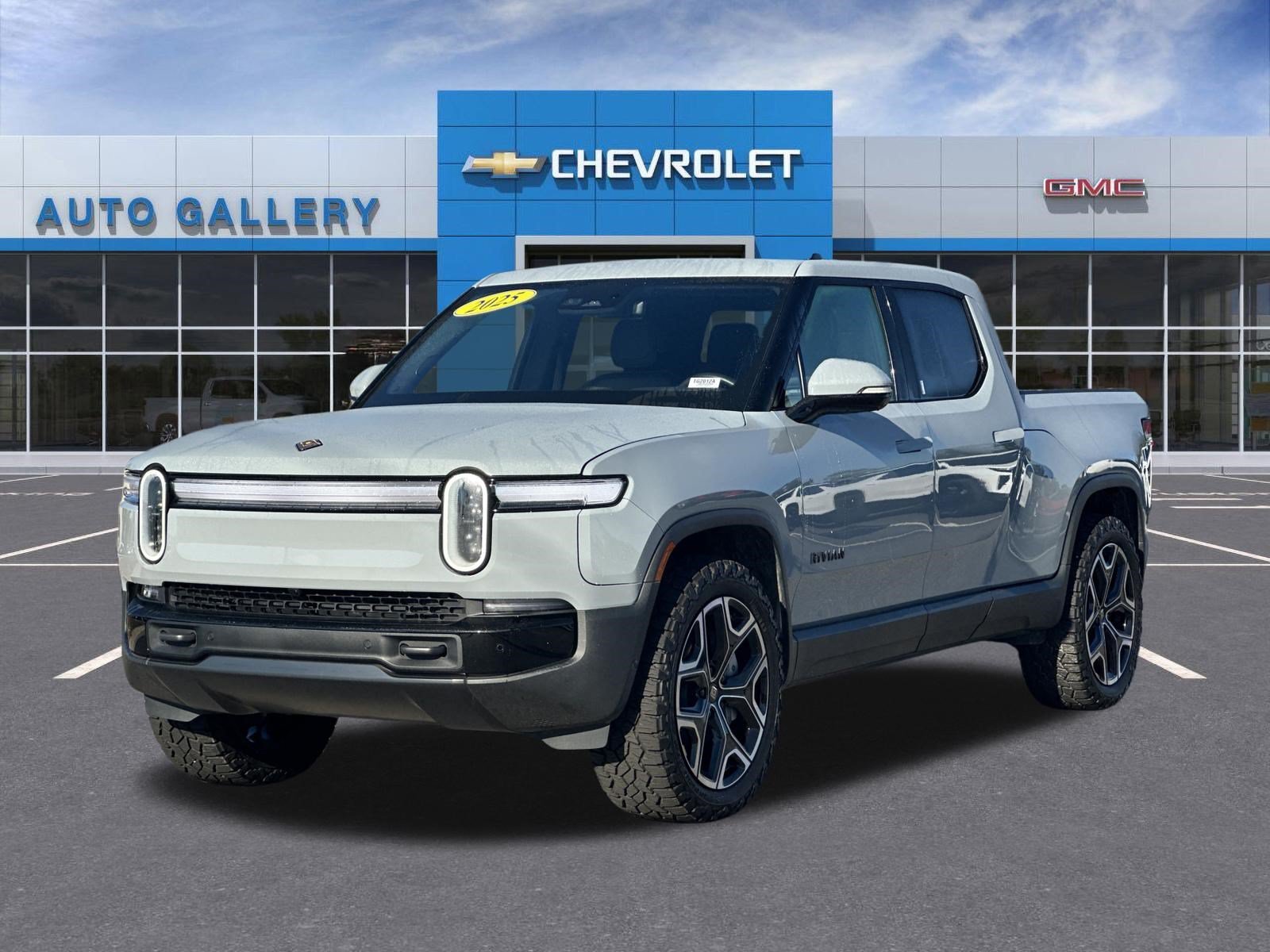 2025 Rivian R1T Adventure