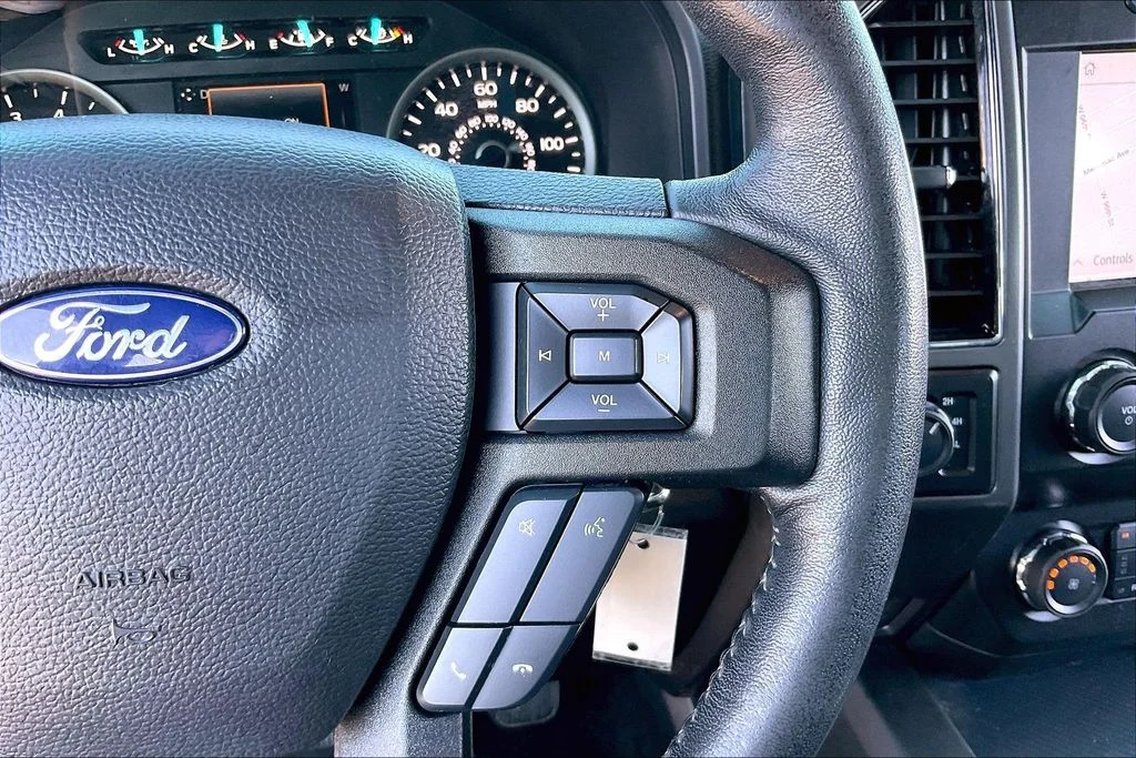 Certified Used 2020 Magnetic Ford XLT image 18