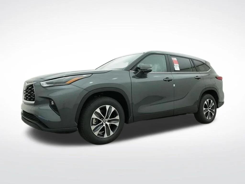 Used 2023 Gray Toyota XLE image 21
