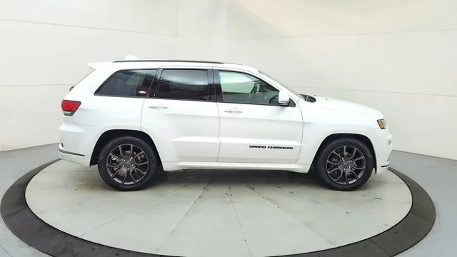Used 2020 White Jeep Overland image 11