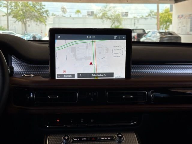 Used 2022 White Lincoln Grand Touring image 20