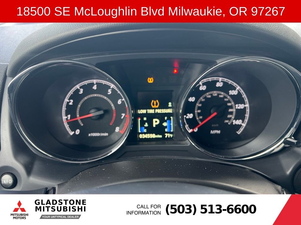 Used 2025 White Diamond Mitsubishi 2.0 ES image 14