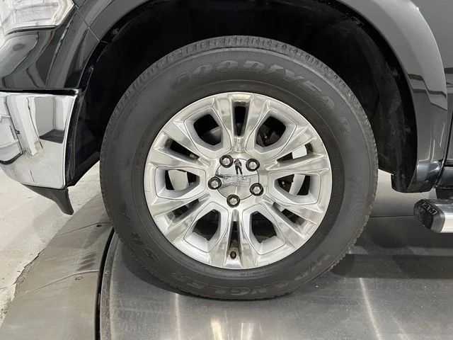 Used 2015 Black Ram Laramie Longhorn image 19