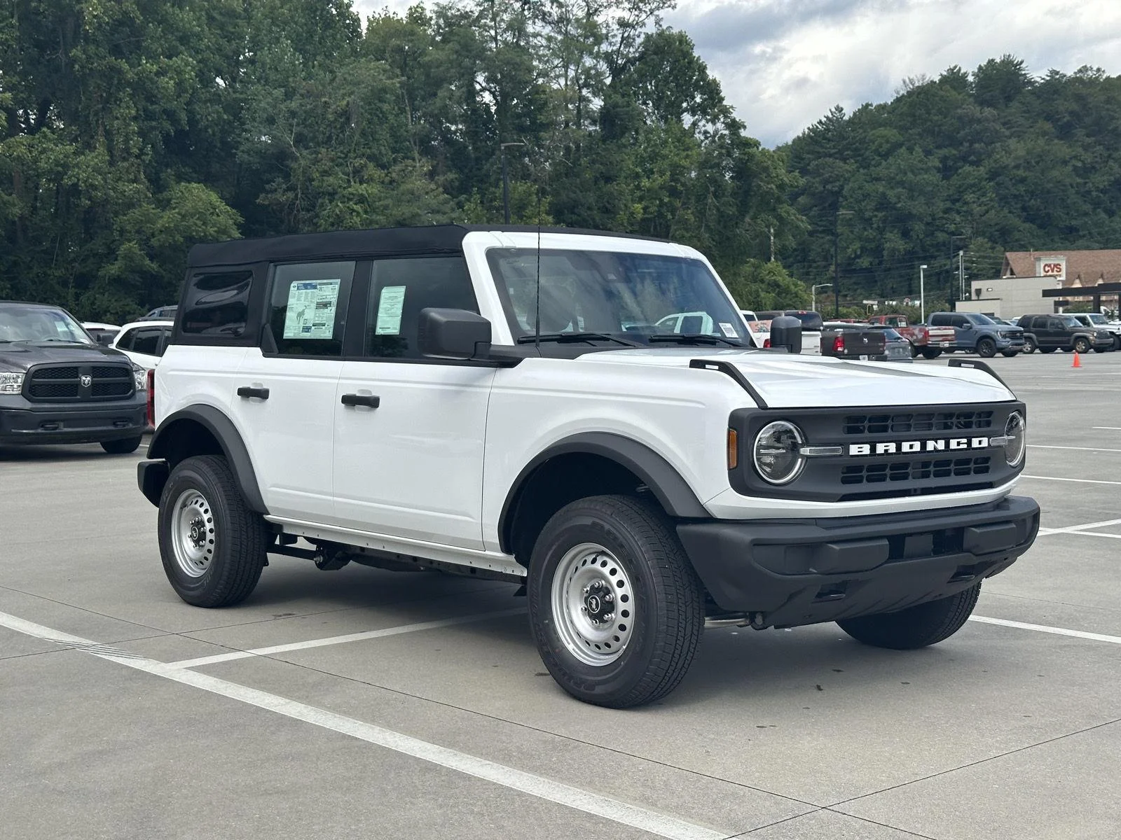 2025 Ford Bronco Base 4x4's photo