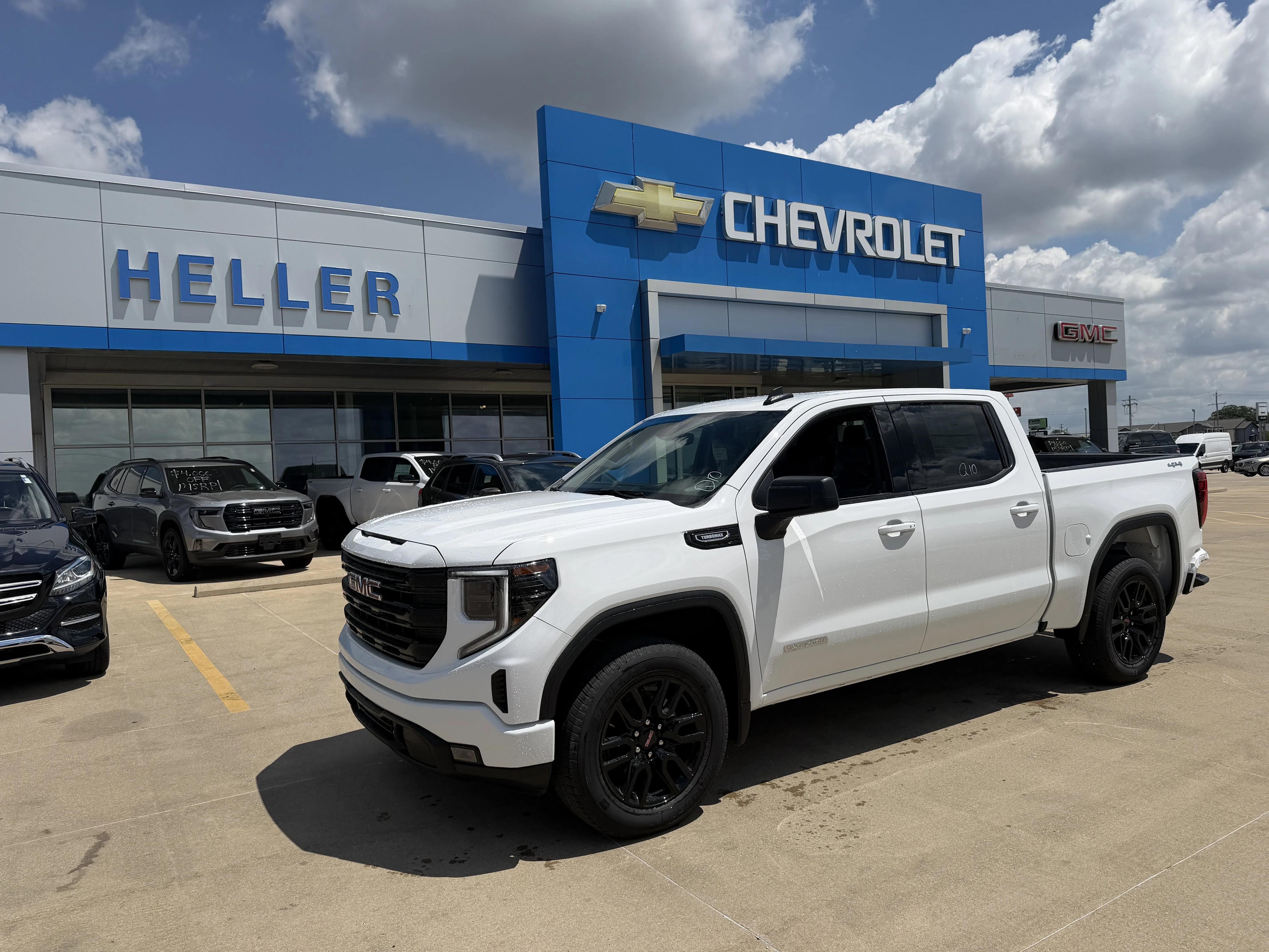New 2026 Summit White GMC Elevation image 3