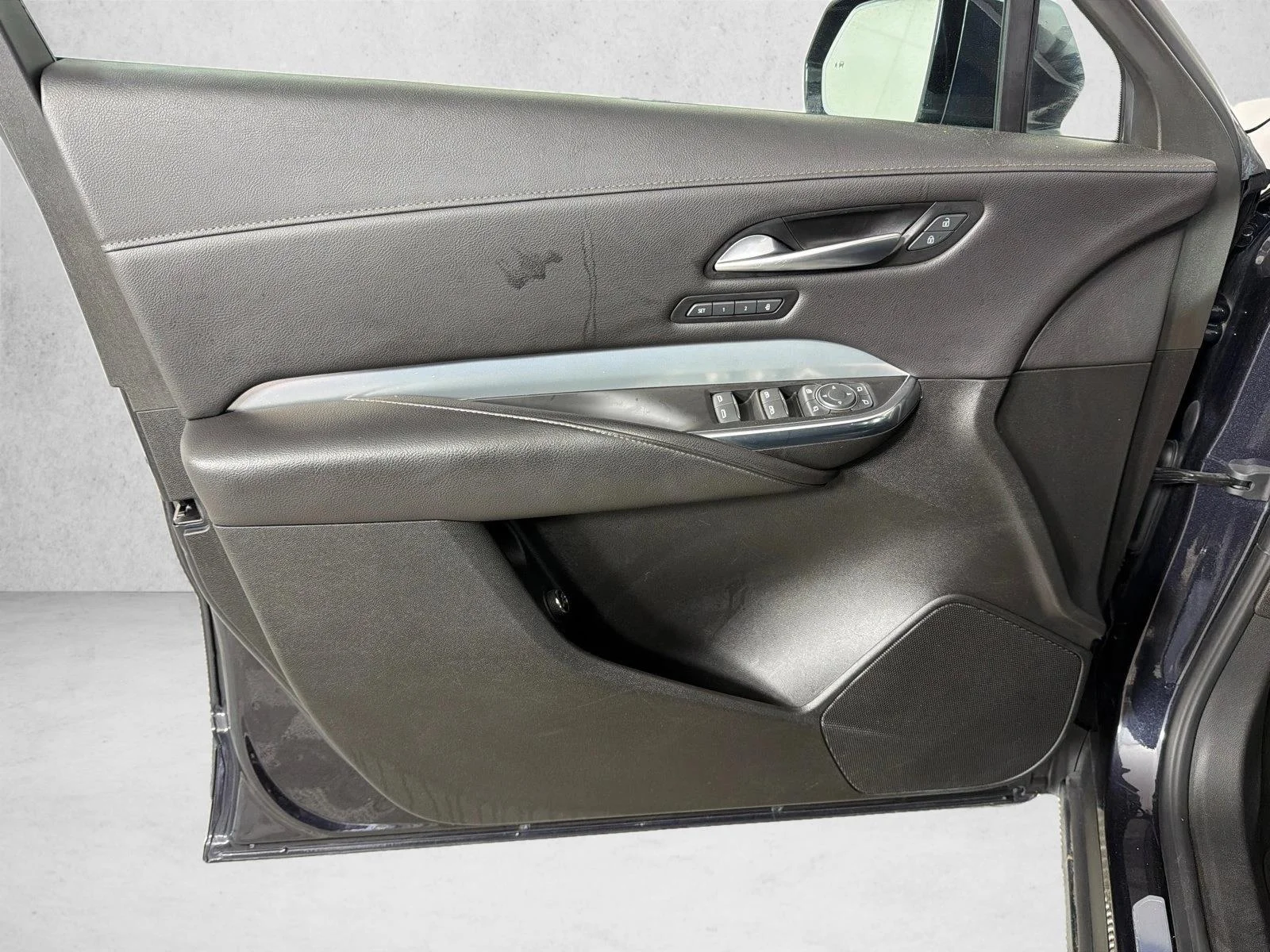 Used 2023 Gray Cadillac FWD Premium Luxury image 10