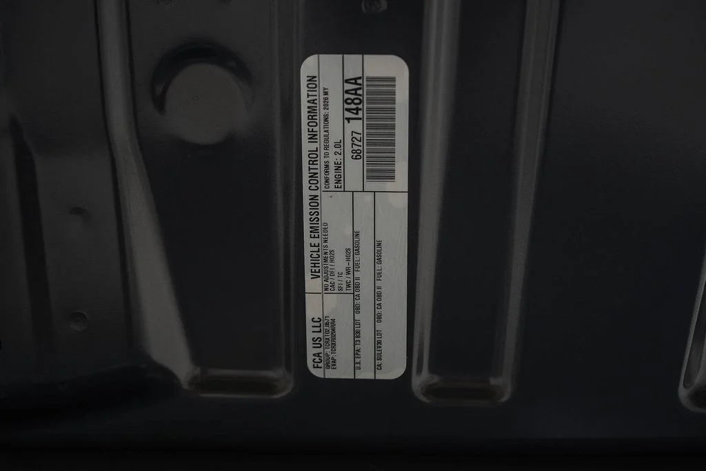 New 2026 Baltic Gray Metallic Clear-Coat Exterior Paint Jeep Altitude image 28