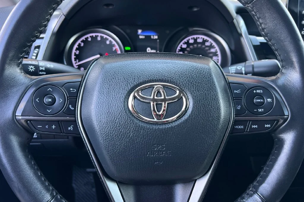 Used 2024 White Toyota SE image 25
