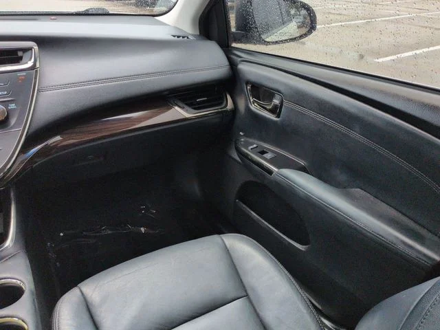 Used 2014 2014 TOYOTA AVALON BASE Toyota XLE Premium image 16