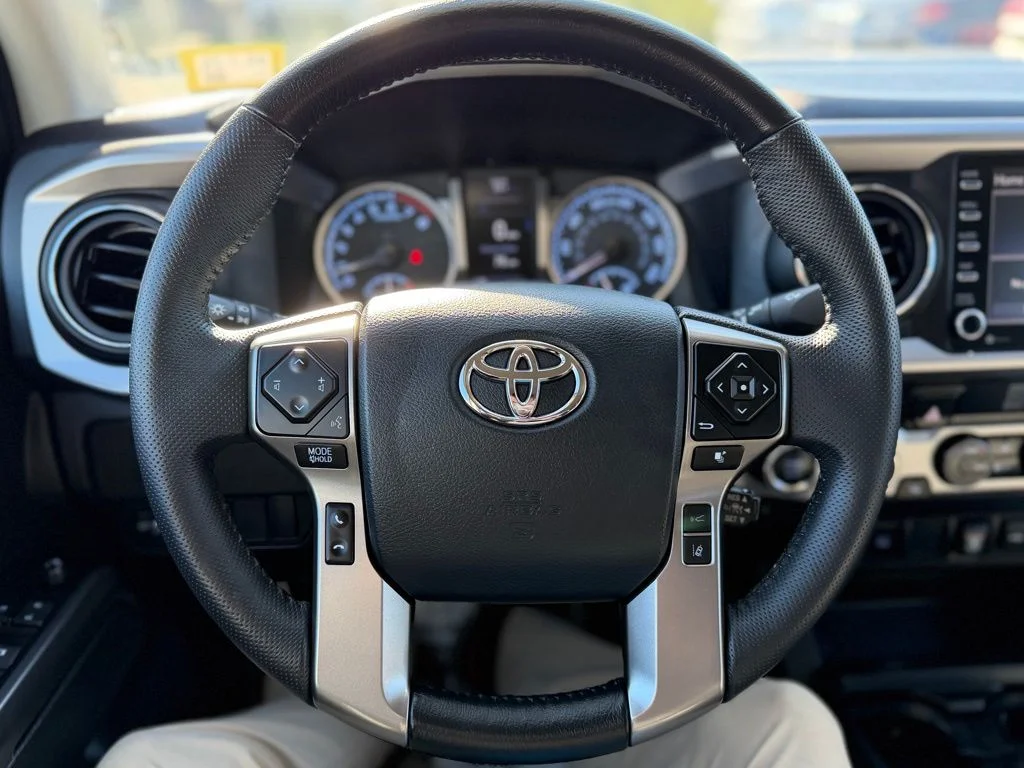 Used 2023 Silver Toyota SR5 image 9