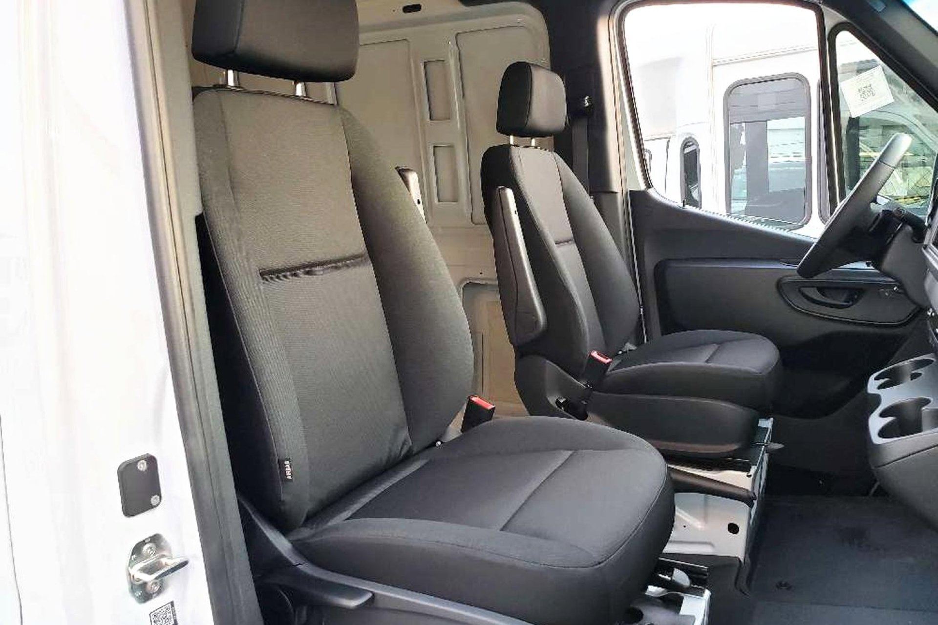 2025 Mercedes-Benz Sprinter Cargo Van Base - Photo 43
