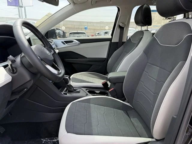 New 2026 Black Volkswagen 1.5T SE image 21
