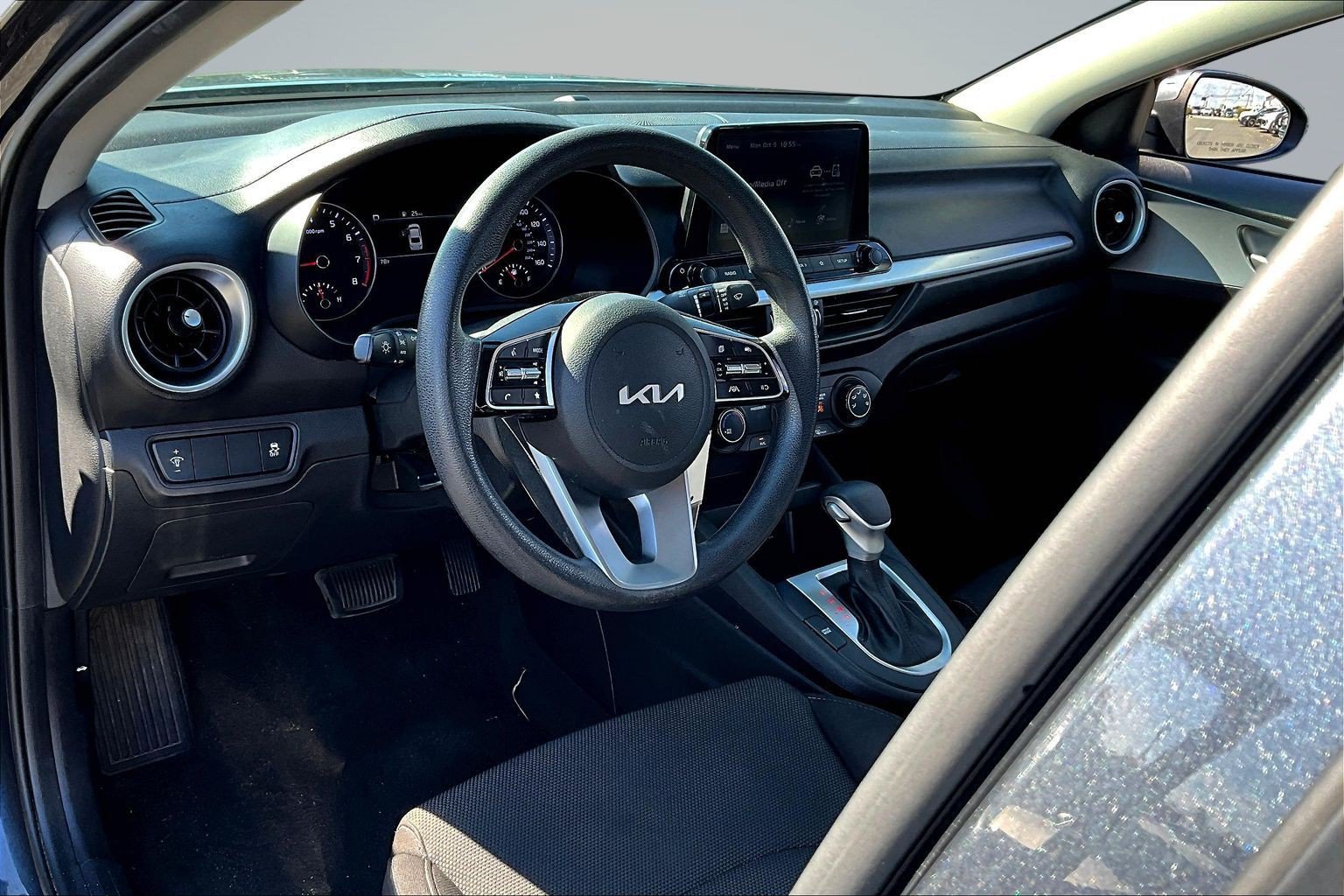 Used 2023 Gray Kia LXS image 13