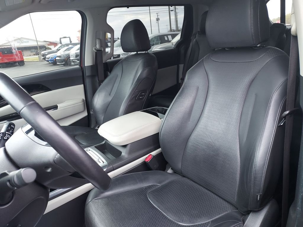 Certified Used 2024 Red Kia SX Prestige image 17