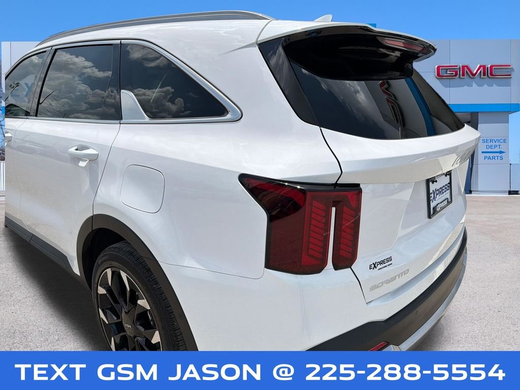 Used 2025 White Kia SX image 39