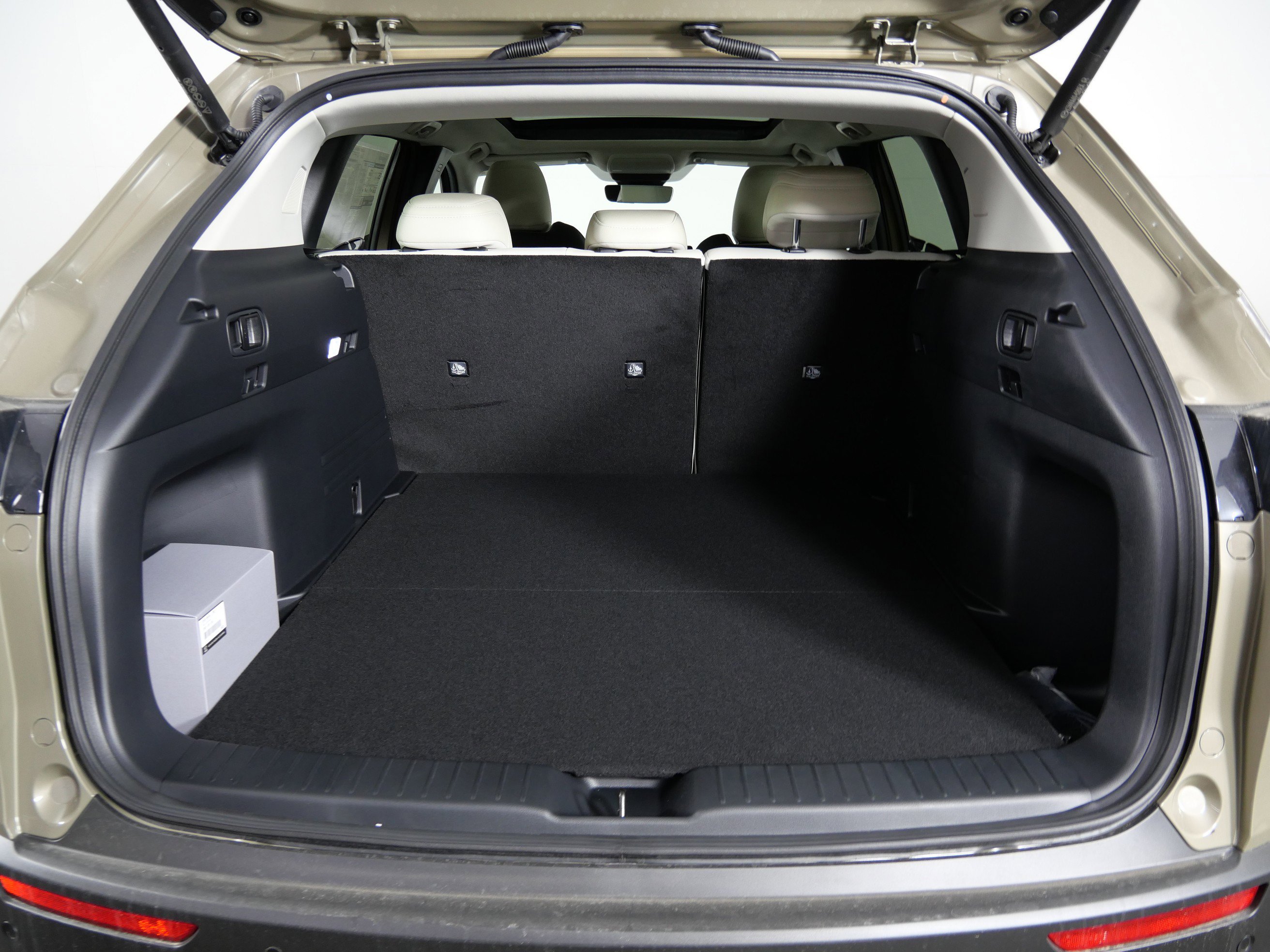 2026 Mazda CX-50 Premium Plus - Photo 18