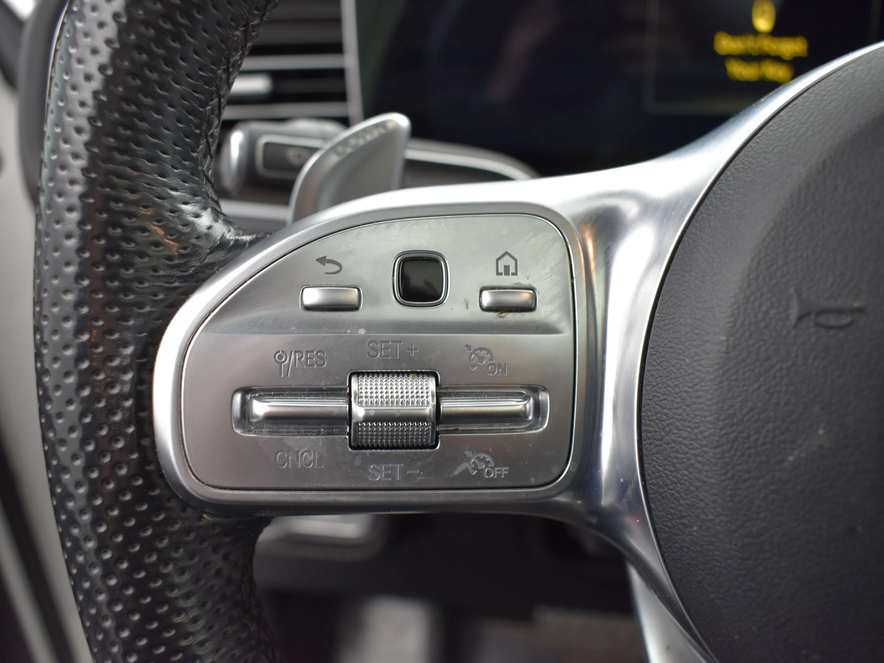 Used 2022 Polar White Mercedes-Benz AMG® GLE 53 image 19