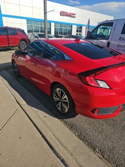 Used 2018 Red Honda EX-T image 5