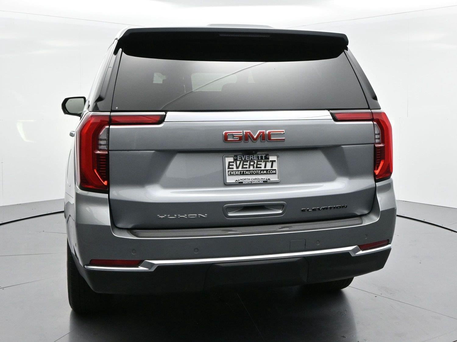 Used 2025 Sterling Metallic GMC Elevation image 6