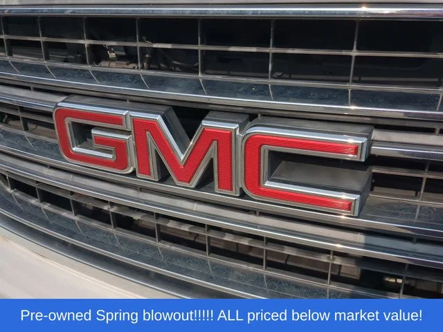 Used 2018 White GMC SLT image 9