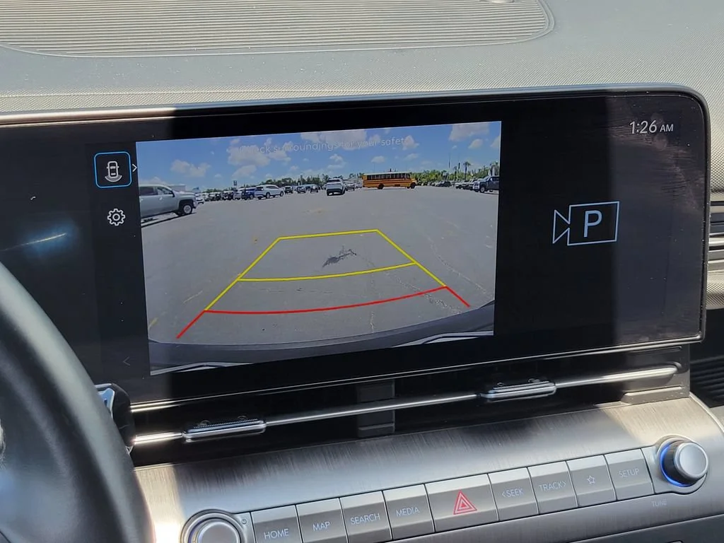 Used 2025 Black Hyundai SEL image 23