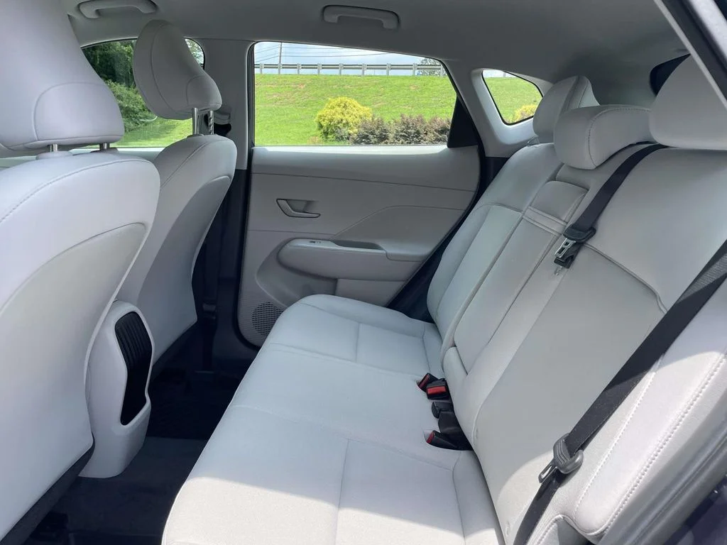 Used 2024 Blue Hyundai SE image 11