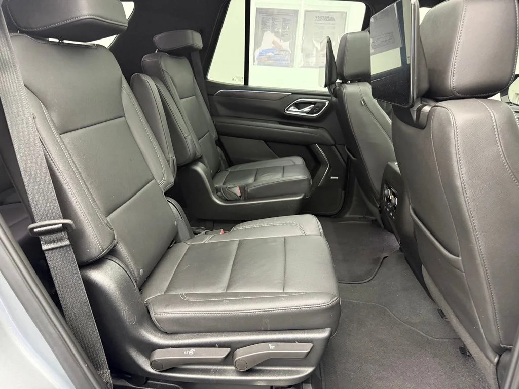 Used 2023 Gray Chevrolet Z71 image 37