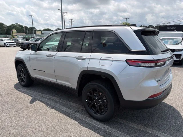 New 2026 Silver Jeep Altitude image 5