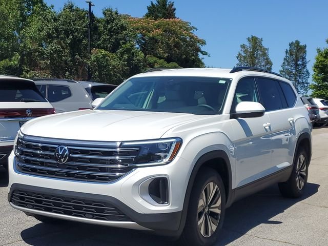 New 2026 White Volkswagen SE image 31