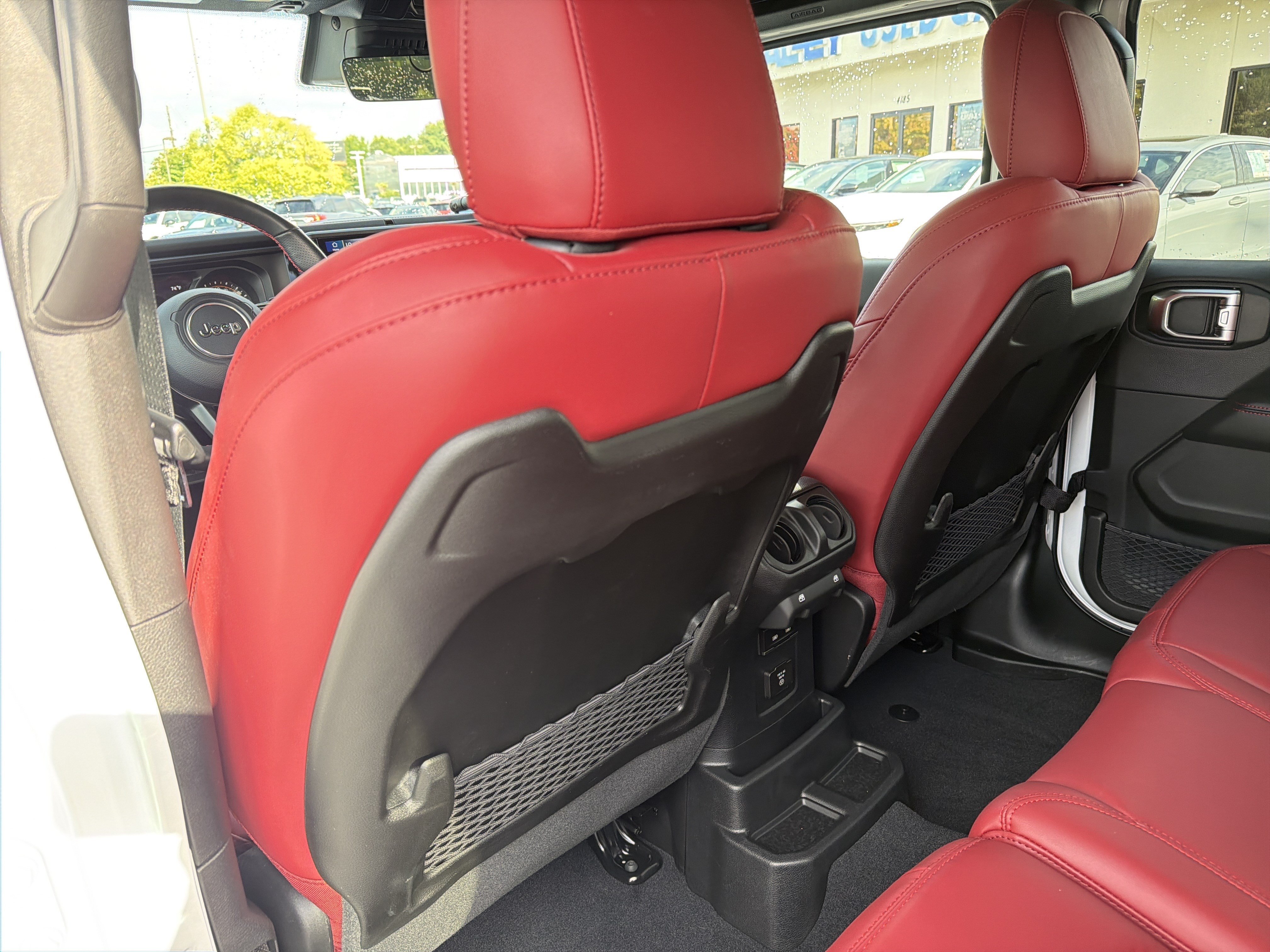 Used 2024 Bright White Clearcoat Jeep Rubicon 392 image 19
