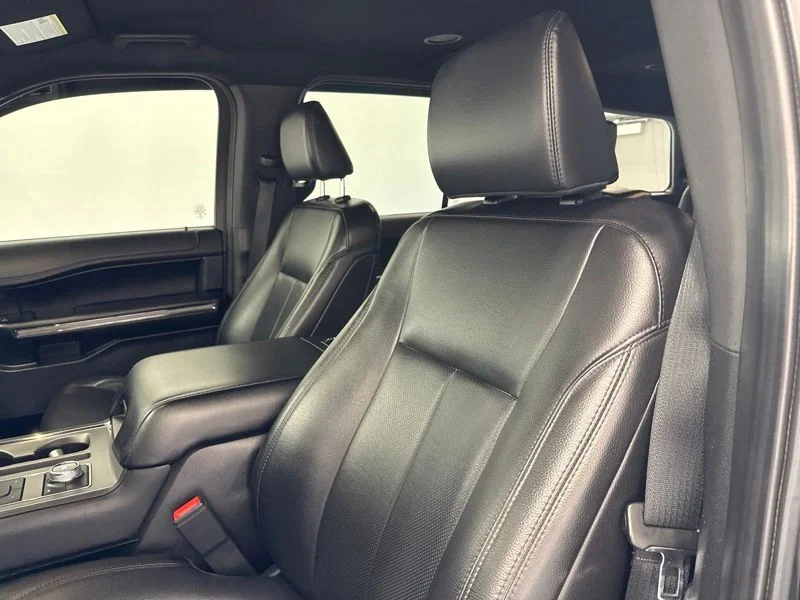 Used 2021 Black Ford XLT image 25