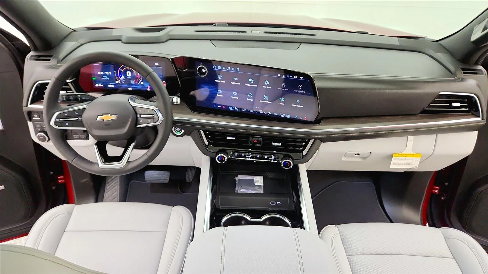 2026 Chevrolet Suburban Premier - Photo 36