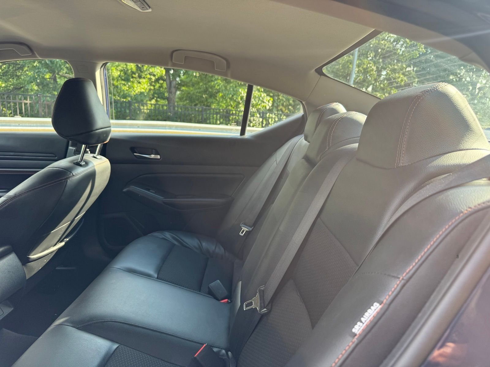 Used 2022 Blue Nissan 2.5 SR image 6