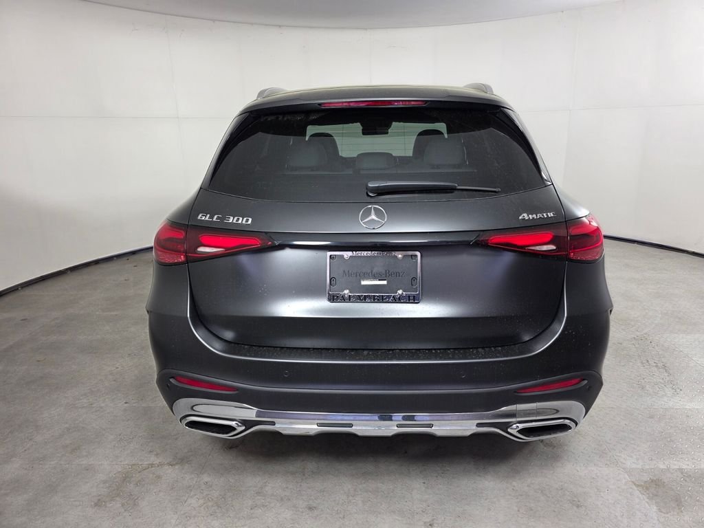 New 2026 MANUFAKTUR exclusive graphite grey magno Mercedes-Benz GLC 300 image 5